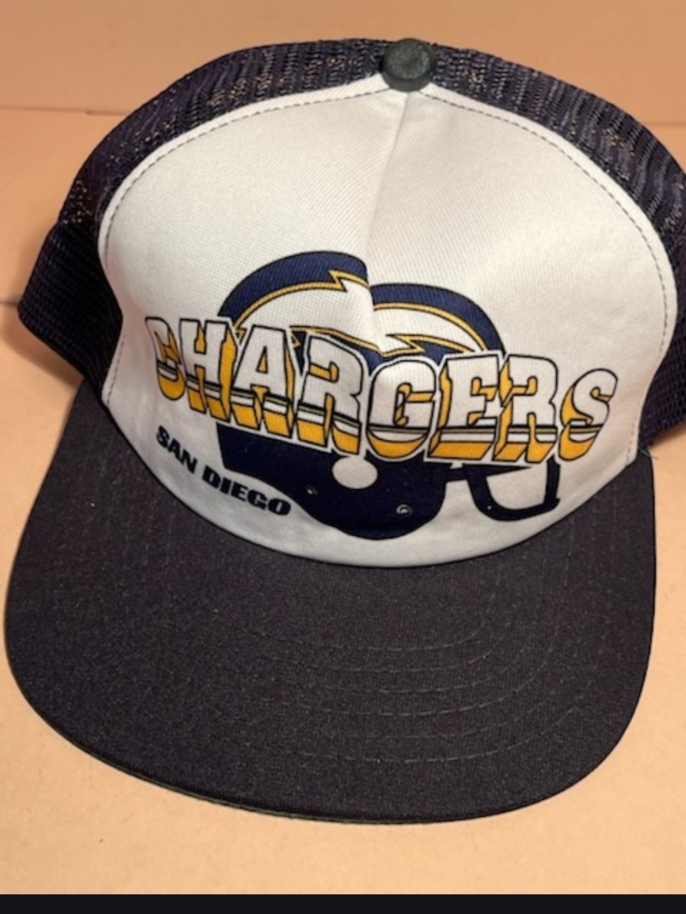 VINTAGE 1990'S New Era San Diego Chargers Snap Back